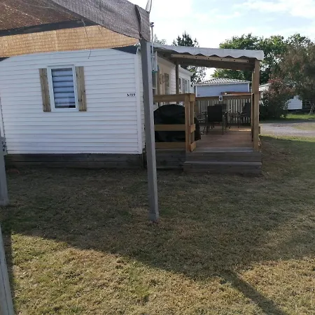 Parque de Campismo Camping La Lande 409 *
